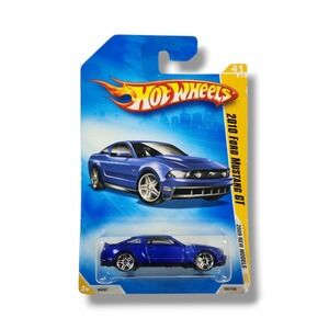 Hot Wheels 2009 #41 NEW MODELS 2010 Ford Mustang GT  BLUE